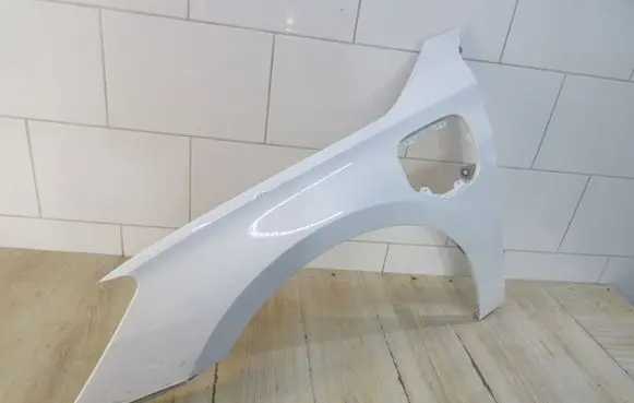 Audi Q3 F3 Fender HYBRYDA
