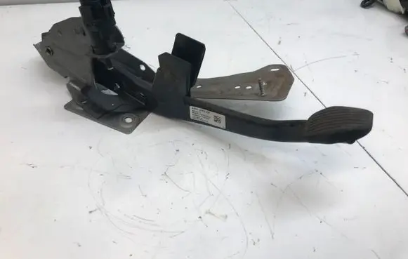 Volvo V50 Brake pedal 4N512467CF