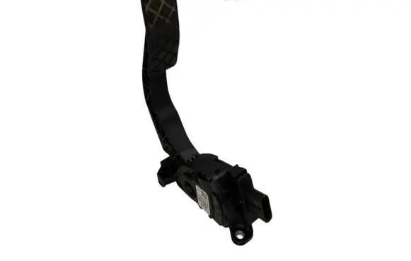 Accelerator throttle pedal