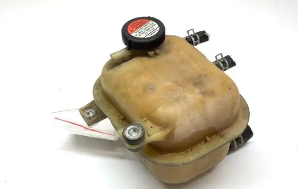 Suzuki SX4 Coolant expansion tank/reservoir 