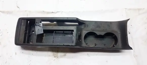 Volkswagen PASSAT B5.5 Cup holder 3B0862531