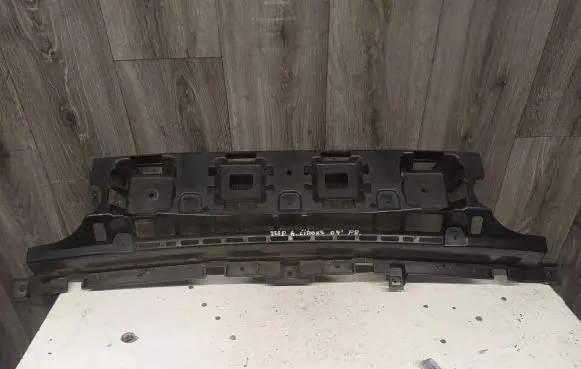 Jeep Grand Cherokee (WK) Front bumper shock/impact absorber 