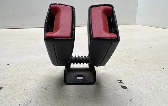 Chevrolet Cruze Middle seatbelt buckle (rear) 13251482 13283162 609967700
