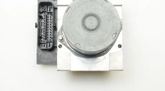 Mercedes-Benz E C207 W207 ABS Pump A2124312912