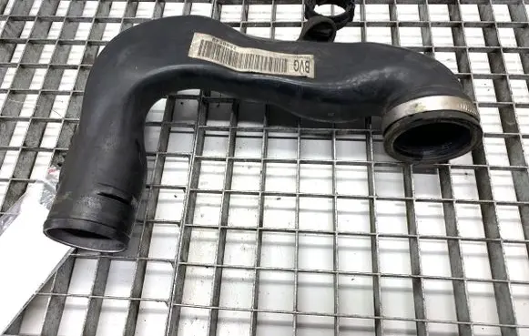Opel Astra J Air intake hose/pipe 55577108
