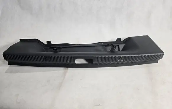 Skoda Yeti (5L) Trunk/boot sill cover protection 5L6863459A