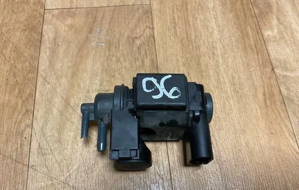Volkswagen Touareg II Turbo solenoid valve 059906629D