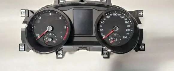 Volkswagen Tiguan Speedometer (instrument cluster) 5NA920741