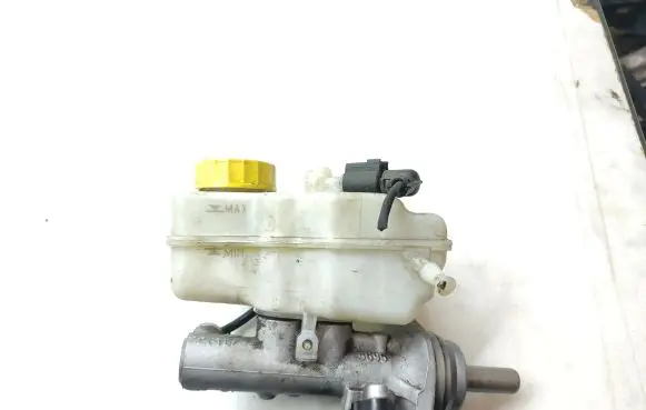 Audi A1 Master brake cylinder 6R0611301A