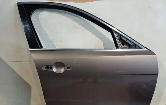 Jaguar F-Pace Front door