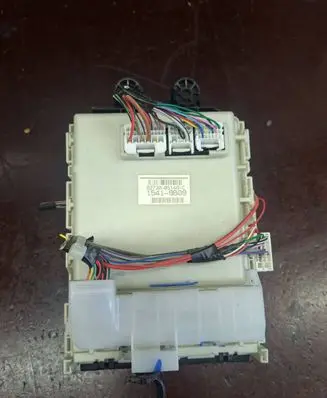 Toyota Avensis T270 Fuse box set 8273005140C 15419B09