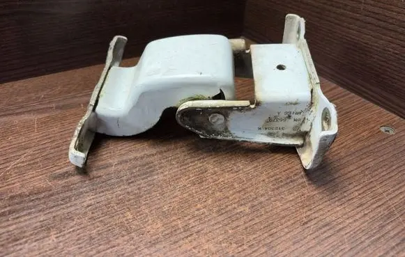 Renault Trafic II (X83) Loading door lower hinge 312304K 66379