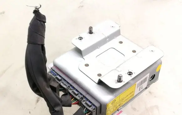 SsangYong Rodius Door central lock control unit/module 8716121101