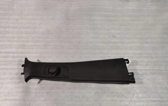 Jeep Grand Cherokee (B) pillar trim (top) I01525080BKR