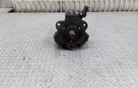 Renault Scenic I Fuel injection high pressure pump 7700111010 0445010018