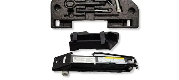 Audi A8 S8 D4 4H Tool set 4H0012110C 4H0805615 4H0011031L
