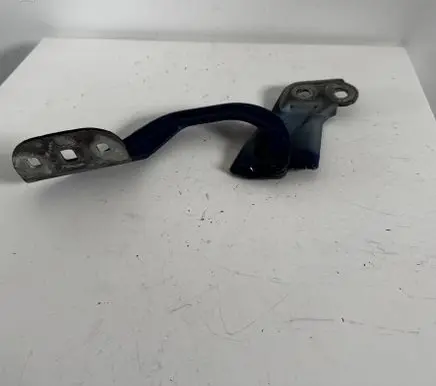 Ford Focus Engine bonnet/hood hinges BM51A16800AD
