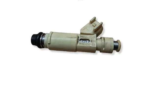 Ford Maverick Fuel injector YL8EC7B