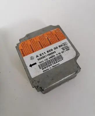 Mercedes-Benz CLS C219 Airbag control unit/module A2118203385