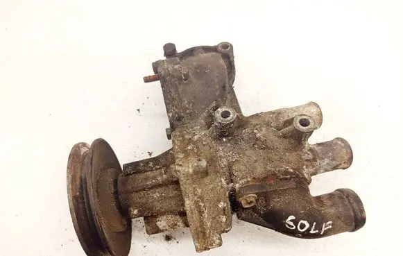 Volkswagen Golf II Water pump