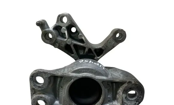 Nissan Qashqai Engine mount bracket 112846249R