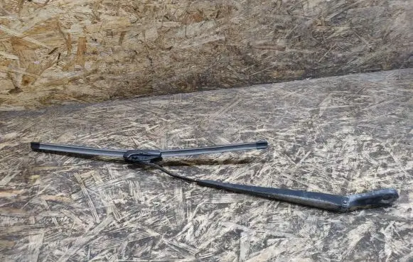 Nissan 240ZX, 280ZX, 300ZX Front wiper blade arm W4308