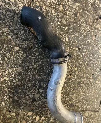 BMW 5 E39 Intercooler hose/pipe