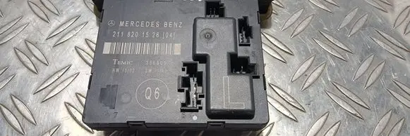 Mercedes-Benz E W211 Door control unit/module 2118201526