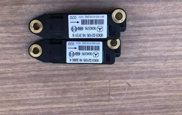 Mercedes-Benz SLK R170 Airbag deployment crash/impact sensor 0018200726 004376 0003021051630864