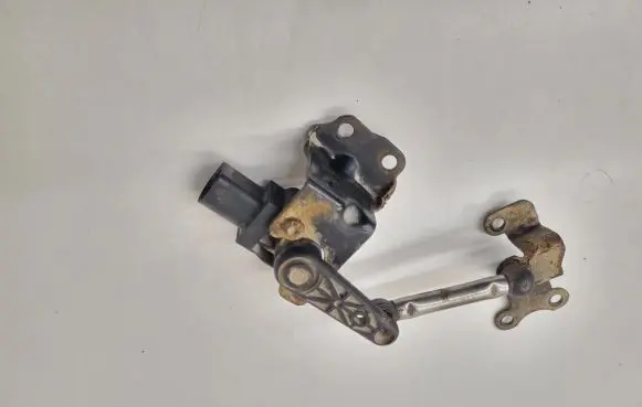 Volkswagen Tiguan Rear air suspension level height sensor 1T0907503B 1K0941273M