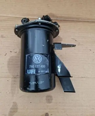 Audi A4 S4 B8 8K Fuel filter housing 7N0127400 5525700