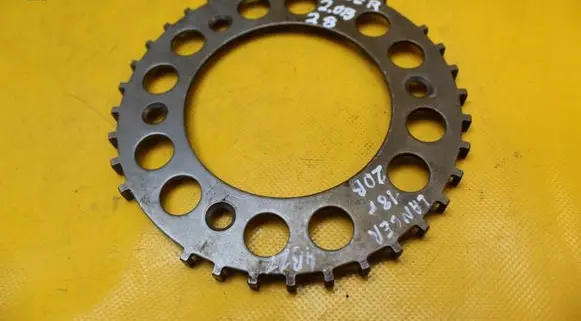 Mitsubishi Lancer VIII Camshaft pulley/ VANOS 