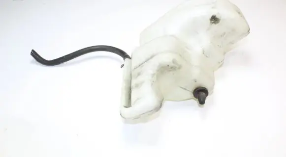 Mitsubishi Lancer Windshield washer fluid reservoir/tank
