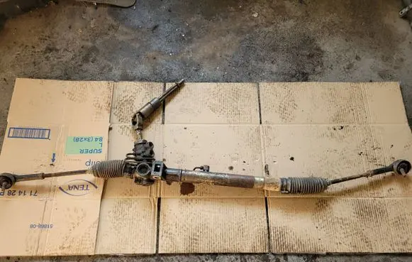 Chrysler Voyager Steering rack