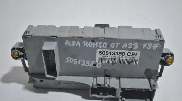 Alfa Romeo GT Fuse module 50513350