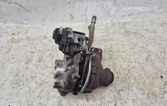 Ford Focus Turbo 9813241380 GT01244VZ 8452751