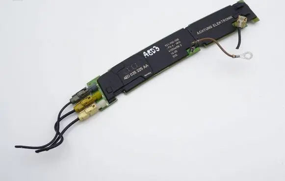 Audi A8 S8 D3 4E Aerial antenna amplifier 4E0035225AA