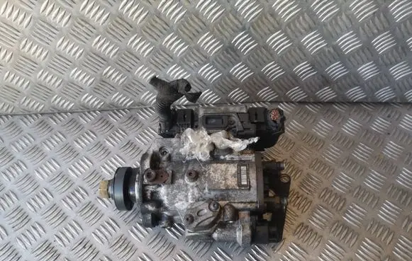 Opel Zafira A Fuel injection high pressure pump 0470504203 09202063 0281011055