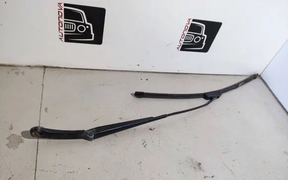 Volkswagen Transporter - Caravelle T5 Front wiper blade arm 7H1955409C