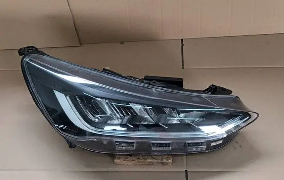 Ford Focus Headlight/headlamp NX7B13E014CD