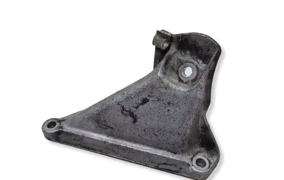 BMW 5 E60 E61 Engine mounting bracket 6769153 22116769153