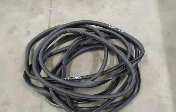Volvo V60 Rubber seal rear door 