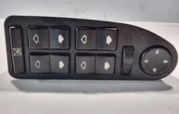 BMW 5 E39 Electric window control switch 8368966 9805 177599