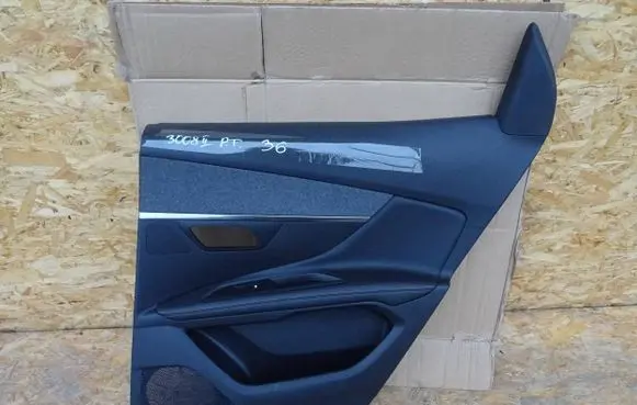 Peugeot 3008 II Coupe rear side trim panel 