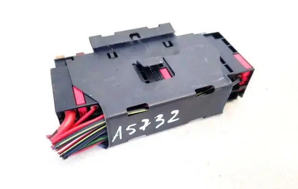 Mercedes-Benz S W220 Fuse box set