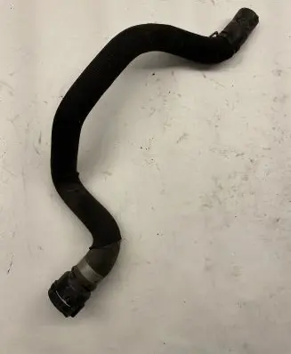 Audi A6 S6 C6 4F Engine coolant pipe/hose