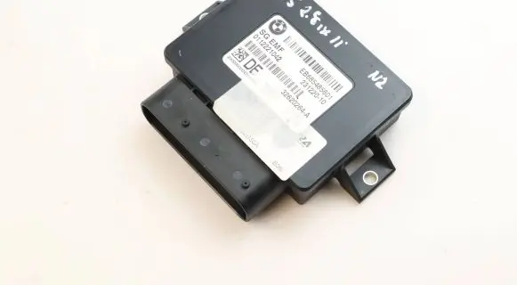 BMW X3 F25 Hand brake control module 6854856