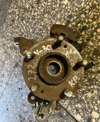 Hyundai i30 Front wheel hub