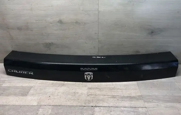 Dodge Caliber Tailgate/trunk spoiler 072421020528 0ZG79AXRA