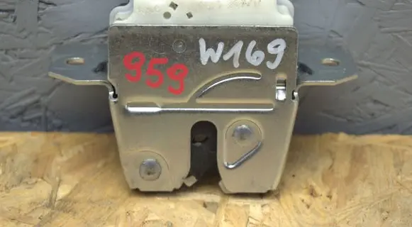 Mercedes-Benz B W245 Tailgate/trunk/boot lock/catch/latch A1697400235